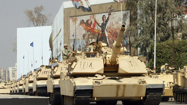 Egipto manda tanques al Sinaí