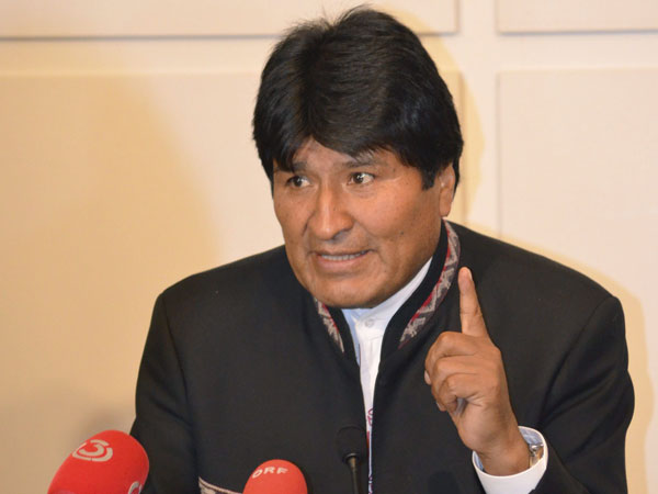 Bolivia demanda a Chile en La Haya